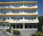 宗岡第四小学校校舎